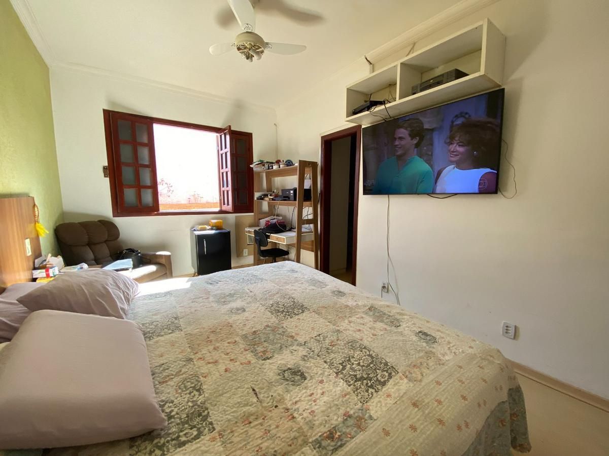 Casa, Braúnas, 3 Quartos, 7 Vagas, 3 Suítes