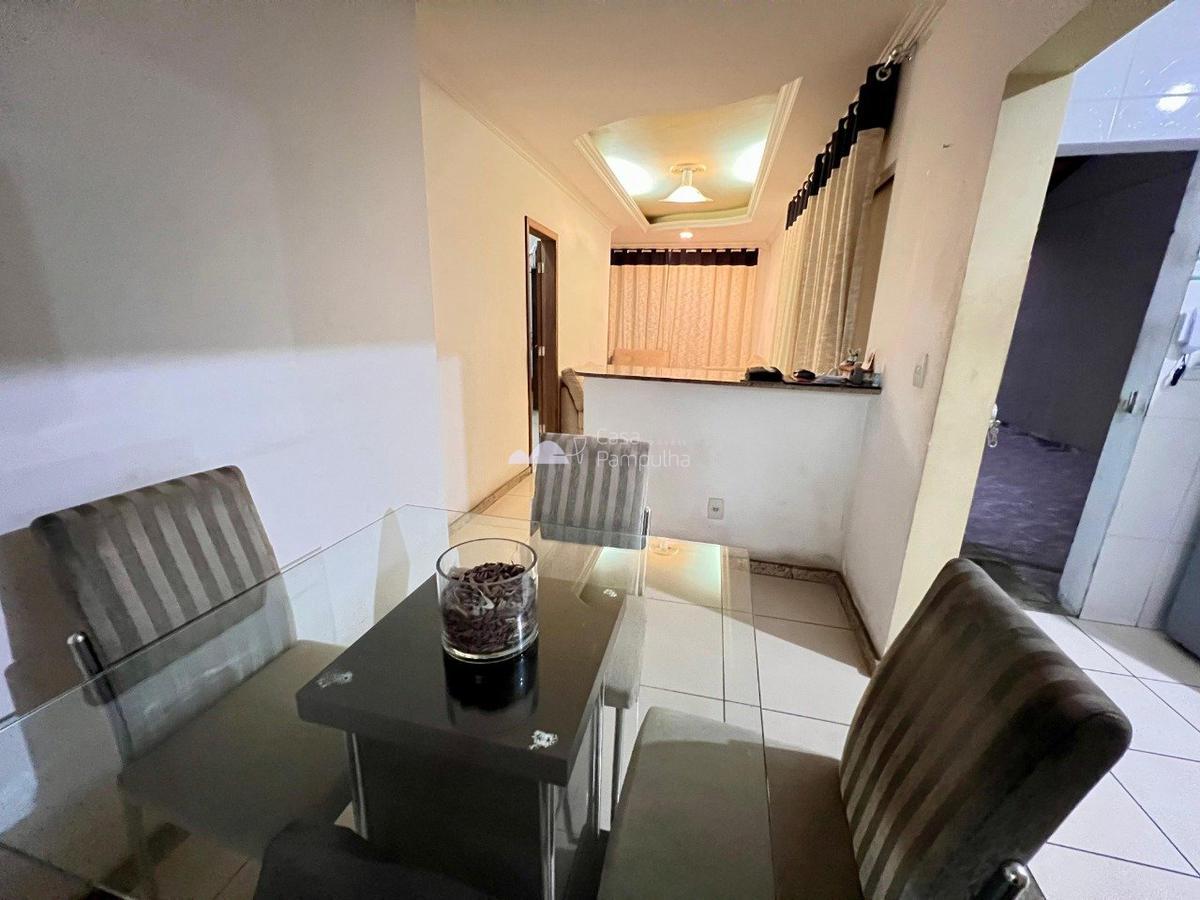 Casa, Santa Branca, 3 Quartos, 2 Vagas, 1 Suíte