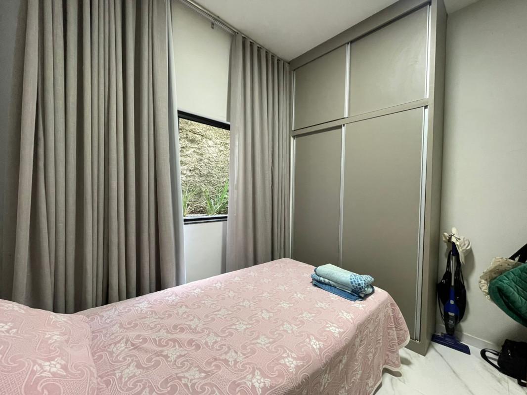 Casa, Santa Efigênia, 3 Quartos, 2 Vagas, 1 Suíte