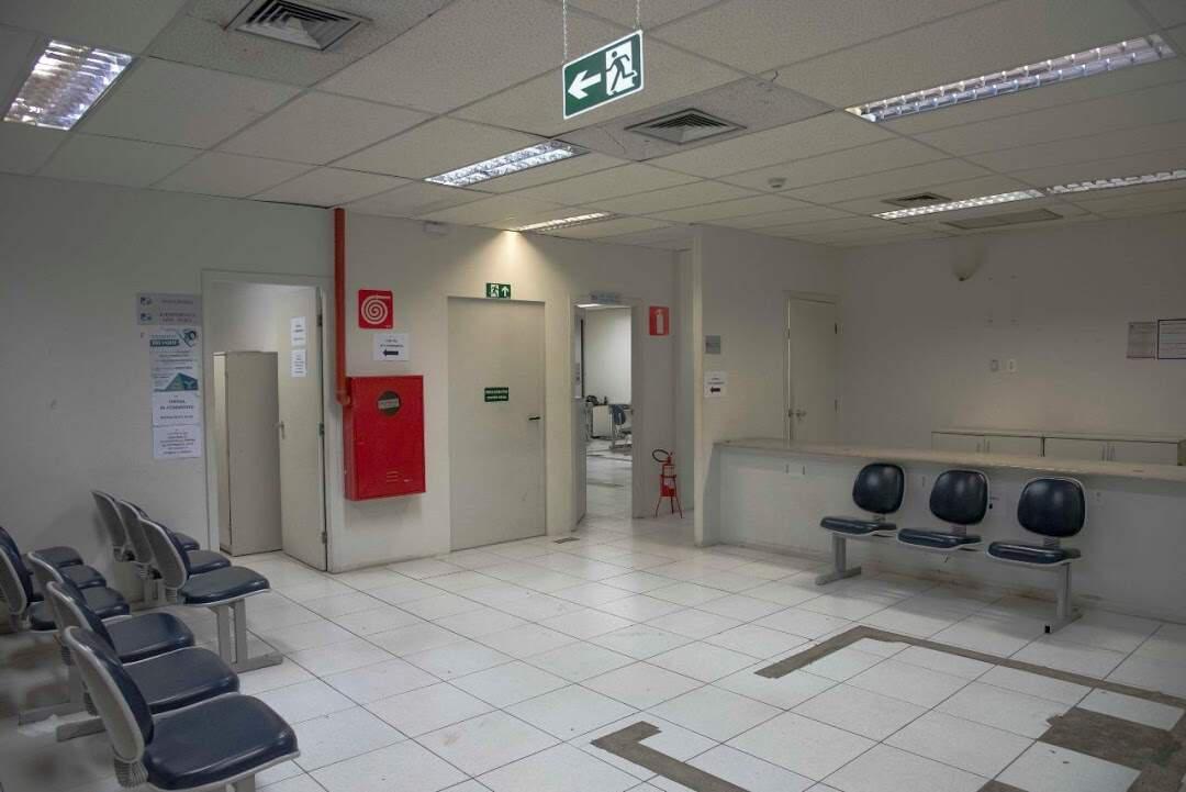 Prédio, Centro, 0 Quarto, 0 Vaga