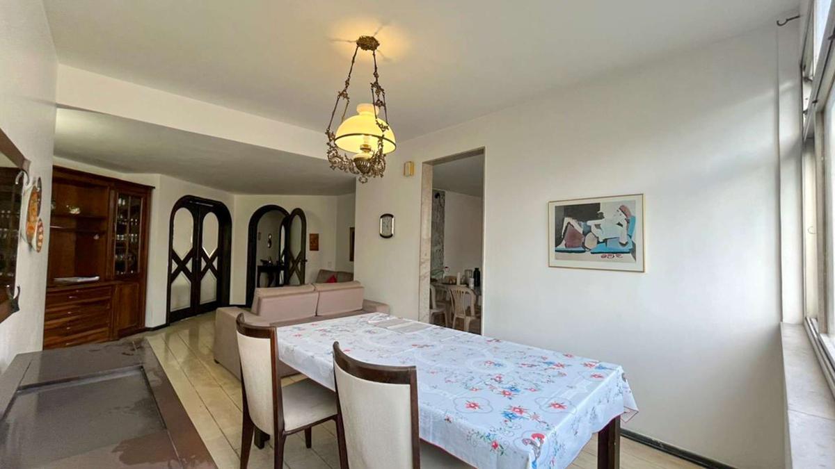 Cobertura, Funcionários, 6 Quartos, 3 Vagas, 1 Suíte