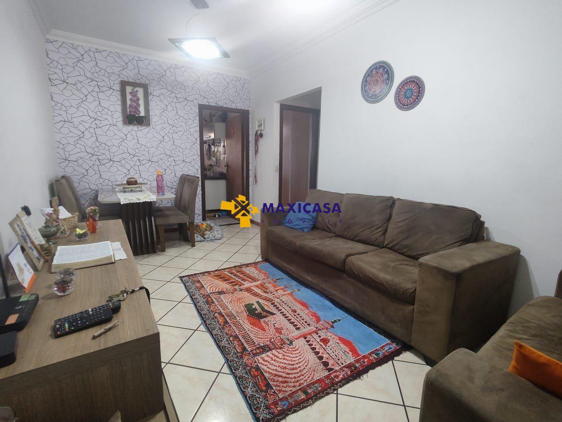 Casa, Santa Terezinha, 2 Quartos, 2 Vagas