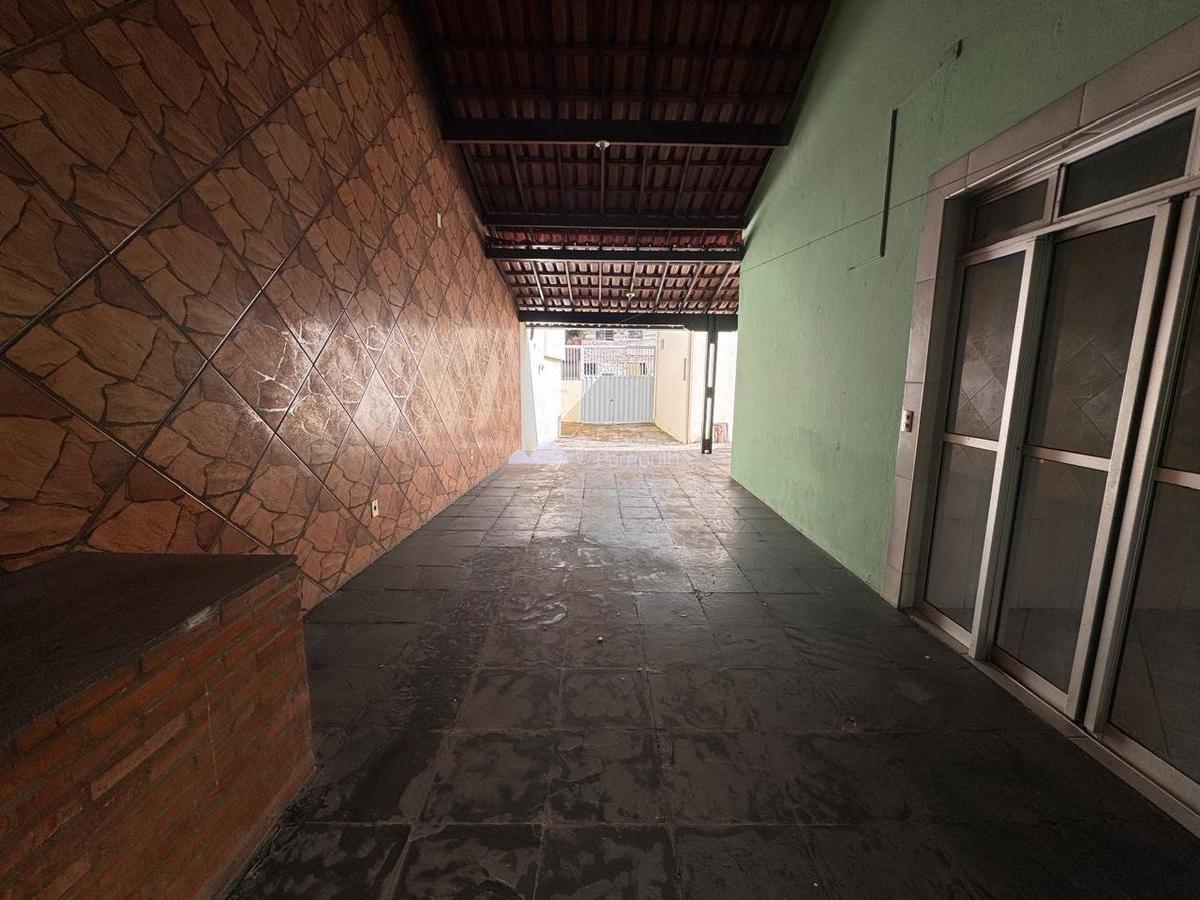 Casa, Piratininga (venda Nova), 3 Quartos, 6 Vagas, 1 Suíte