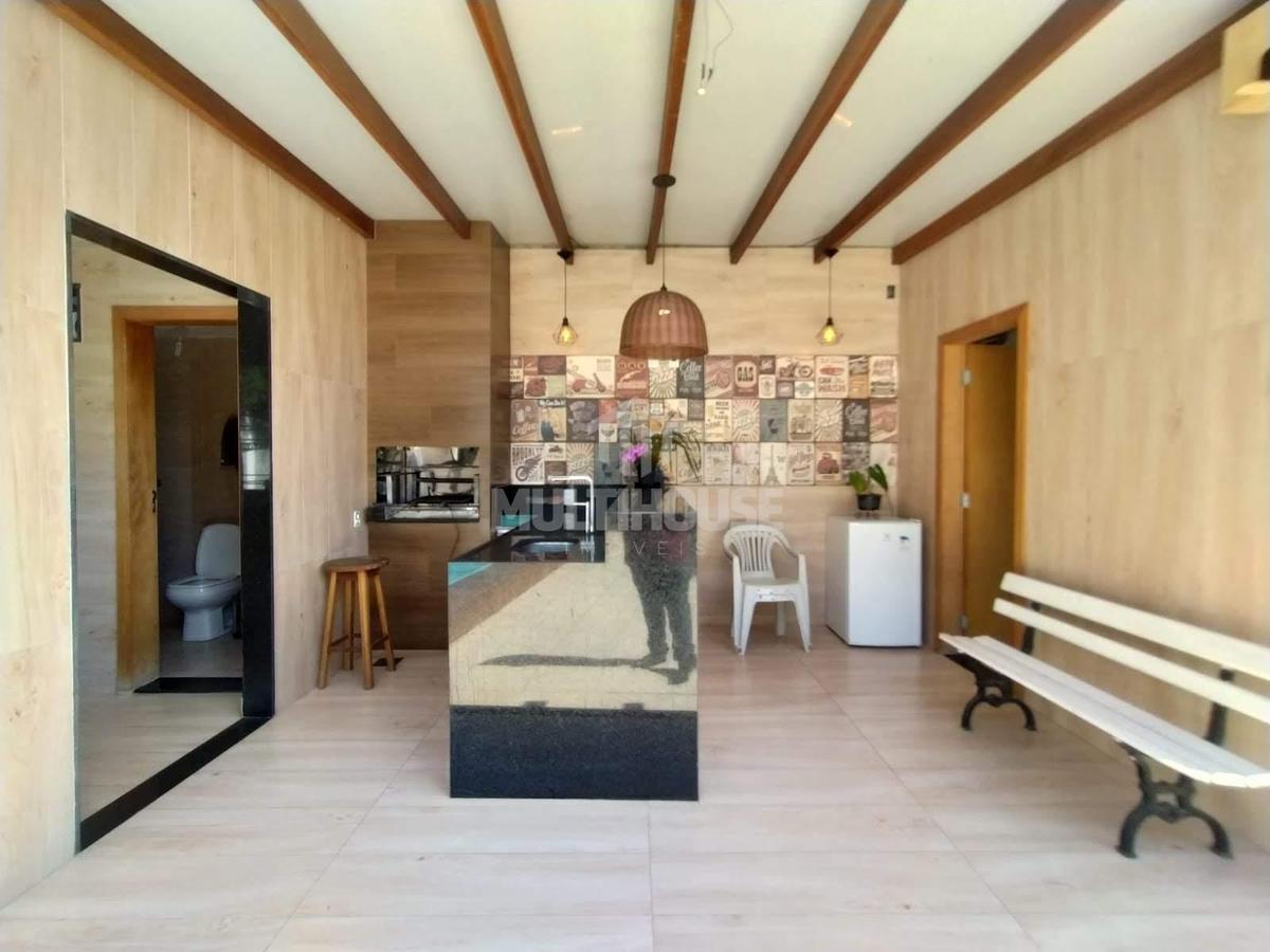 Casa, Heliópolis, 5 Quartos, 4 Vagas, 2 Suítes