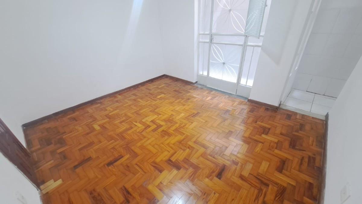 Apartamento, Sagrada Família, 2 Quartos, 1 Vaga