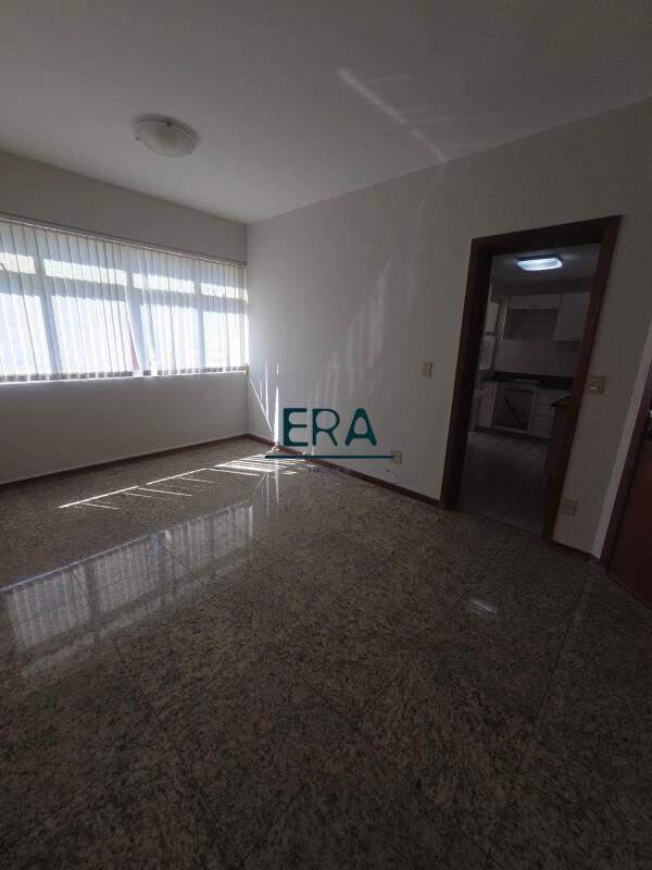Apartamento, Funcionários, 2 Quartos, 1 Vaga, 1 Suíte