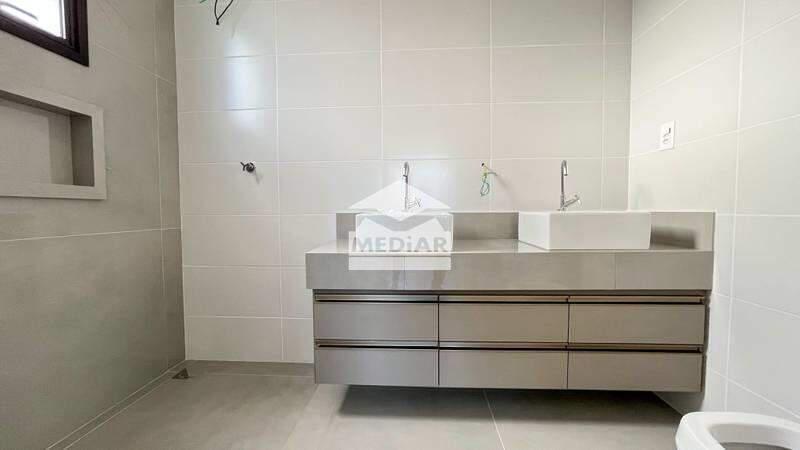 Apartamento, Castelo, 3 Quartos, 2 Vagas, 3 Suítes