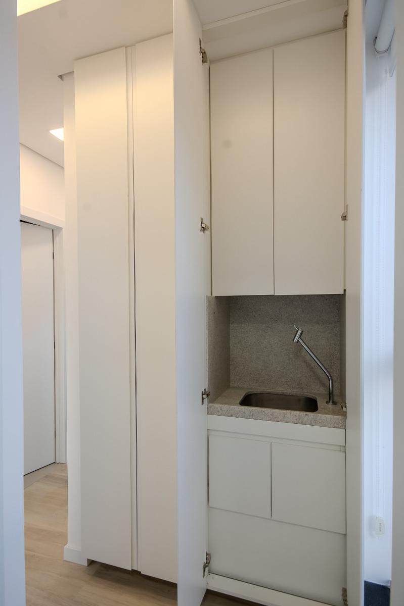 Sala, Prado, 2 Quartos, 0 Vaga, 2 Suítes