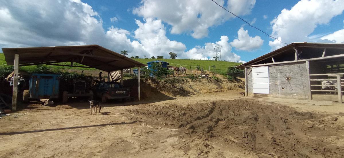 Fazenda, Zona Rural, 3 Quartos, 4 Vagas