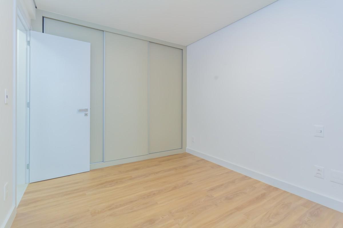 Apartamento, Sagrada Família, 3 Quartos, 2 Vagas, 1 Suíte