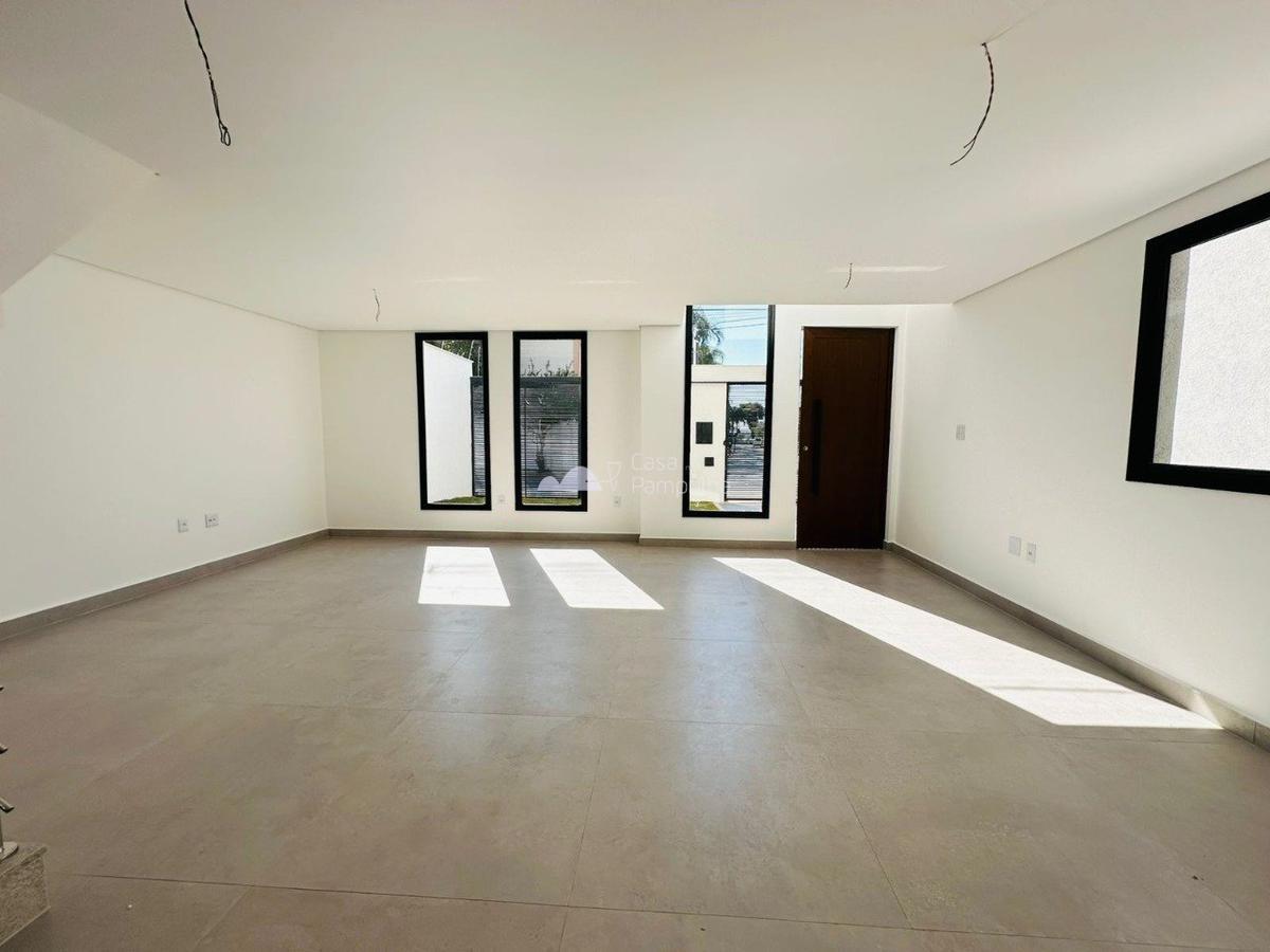 Casa, Planalto, 3 Quartos, 4 Vagas, 3 Suítes