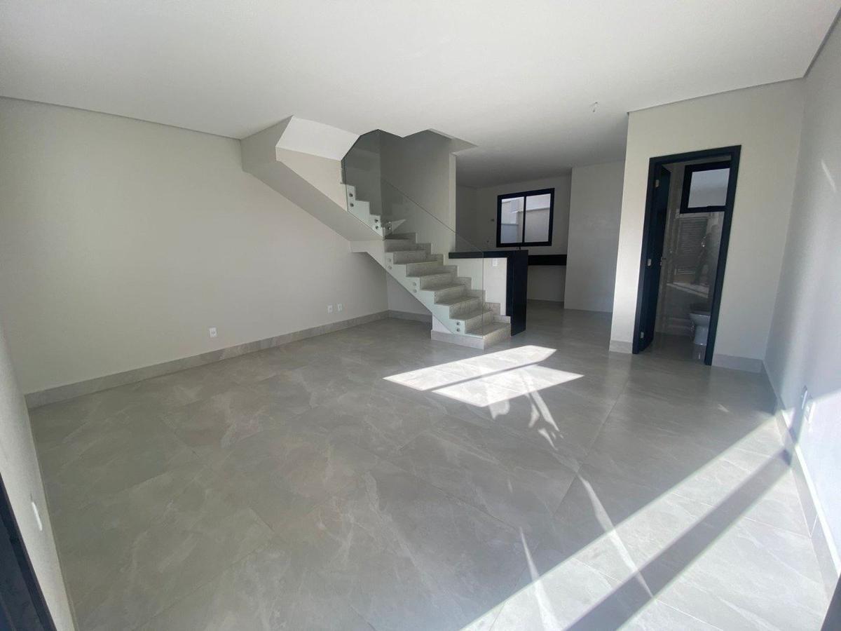 Casa, Itapoã, 3 Quartos, 2 Vagas, 1 Suíte