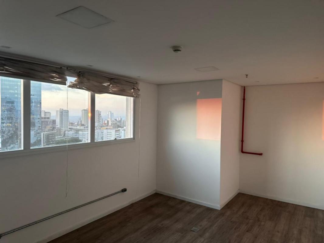 Sala, Vila da Serra, 0 Quarto, 1 Vaga