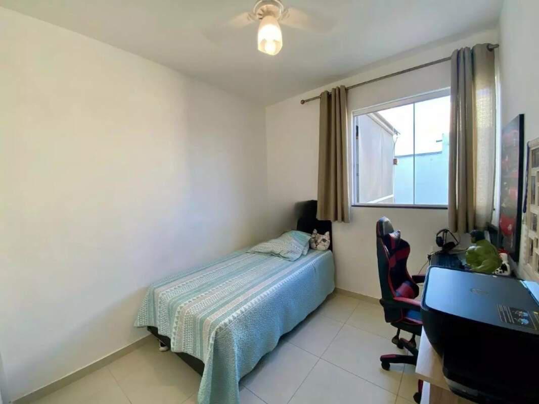 Casa, Chácara Cotia, 4 Quartos, 4 Vagas