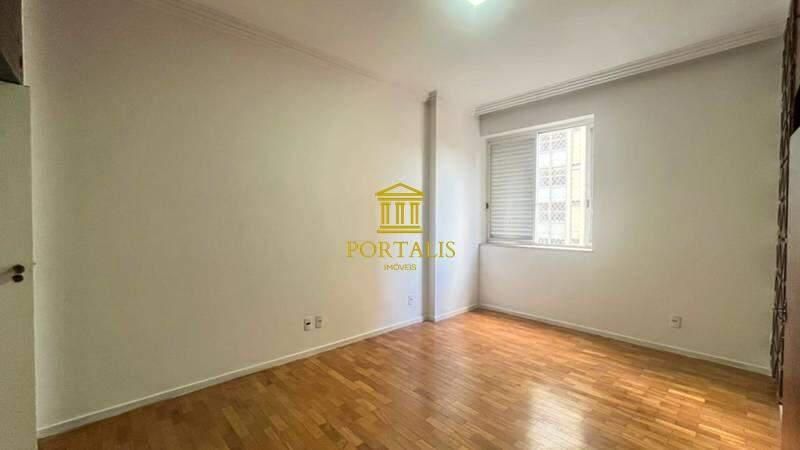 Apartamento, Centro, 4 Quartos, 2 Vagas, 1 Suíte