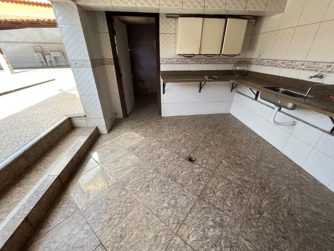 Casa, Fonte Grande, 4 Quartos, 7 Vagas, 2 Suítes