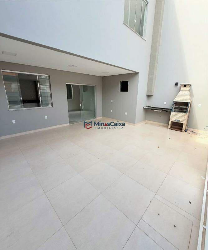 Casa, Córrego Novo, 3 Quartos, 2 Vagas, 1 Suíte