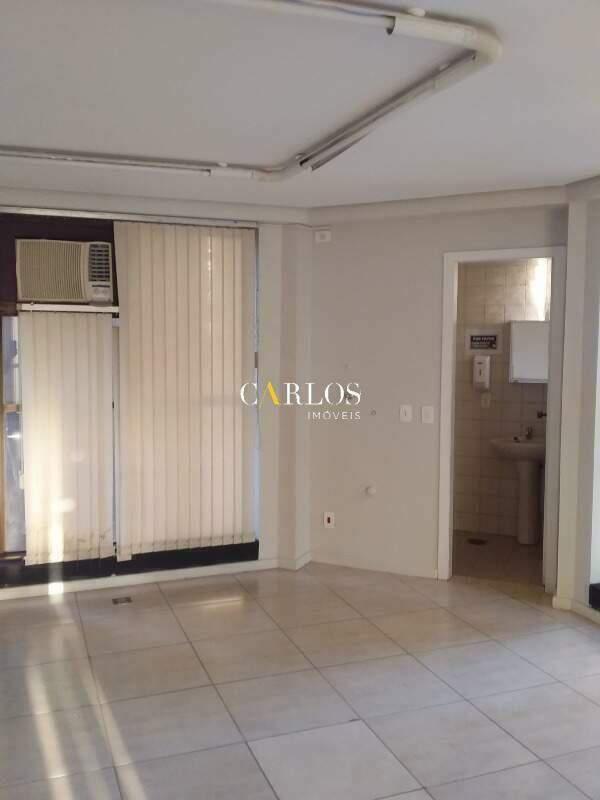 Sala, Funcionários