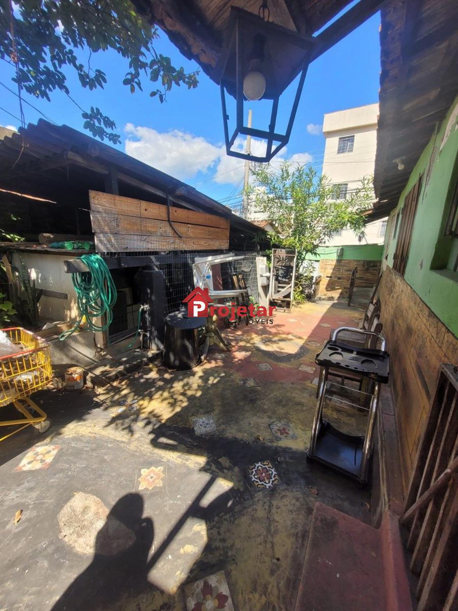 Casa, Sagrada Família, 8 Quartos, 0 Vaga