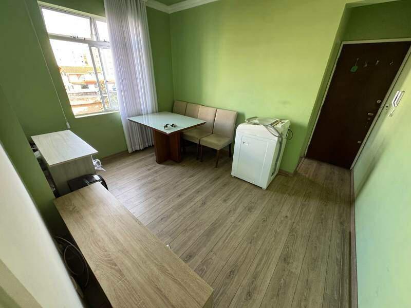Apartamento, Sagrada Família, 2 Quartos, 1 Vaga