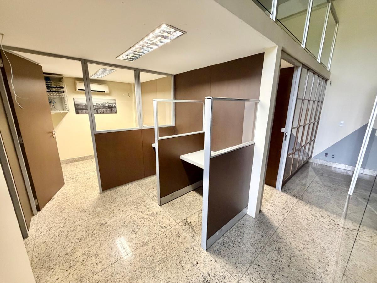 Sala, São José, 0 Quarto, 3 Vagas