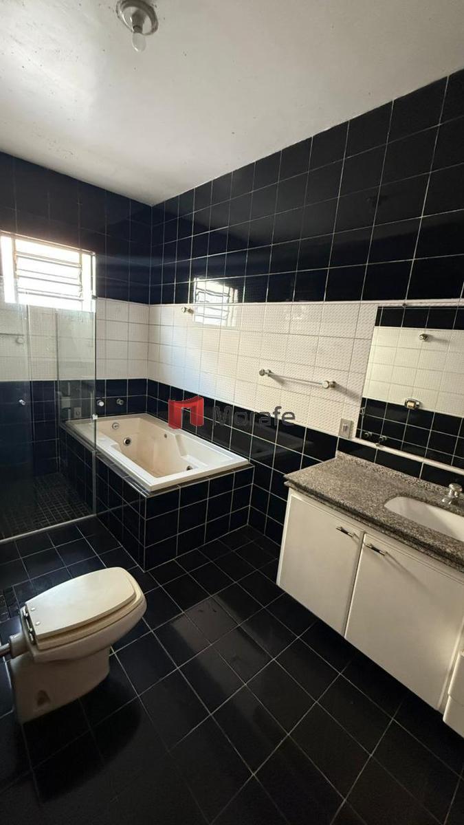 Casa, Castelo, 4 Quartos, 4 Vagas, 1 Suíte