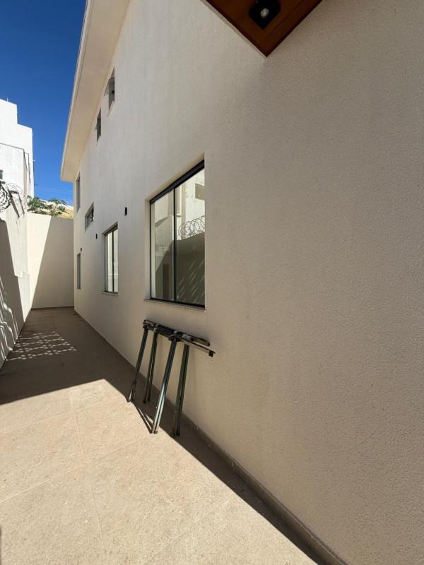 Casa, Masterville, 3 Quartos, 4 Vagas, 1 Suíte