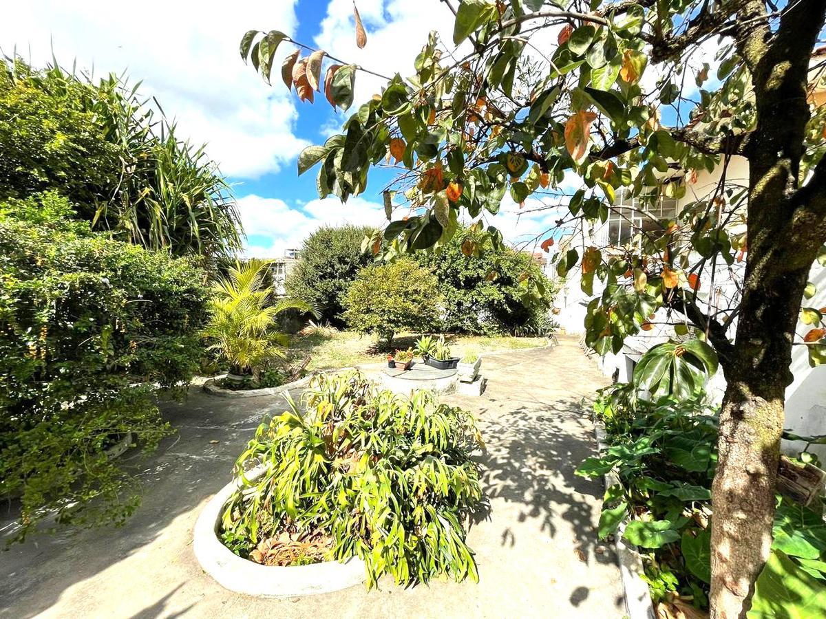 Casa, Padre Eustáquio, 4 Quartos, 0 Vaga, 2 Suítes