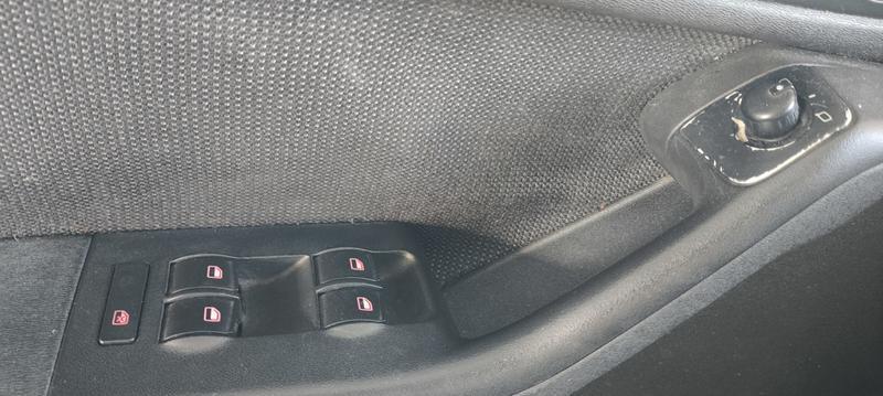 Audi A3 1.8 5p Mec.