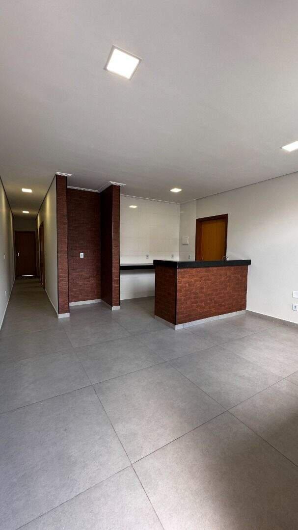 Casa, Novo Centro, 3 Quartos, 2 Vagas, 1 Suíte