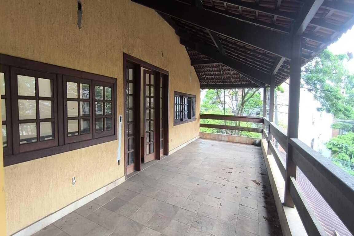 Casa, Santa Lúcia, 6 Quartos, 3 Vagas, 1 Suíte