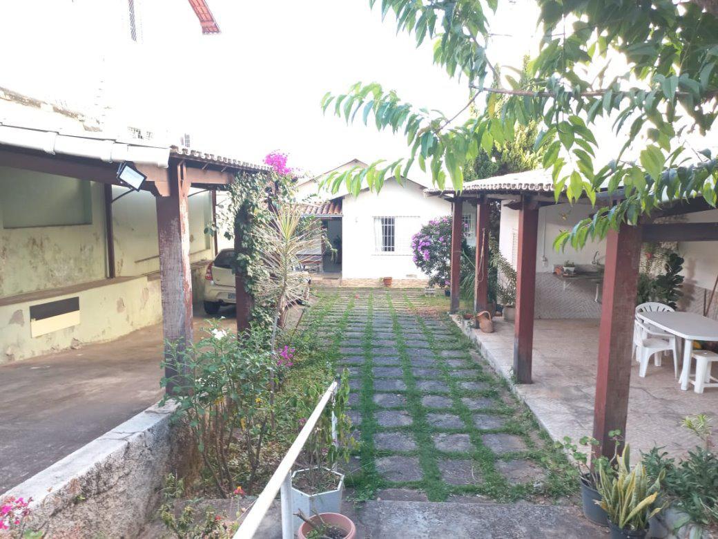 Casa, Nova Suíssa, 4 Quartos, 5 Vagas, 1 Suíte