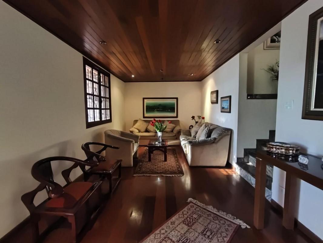 Casa, Conjunto Califórnia, 3 Quartos, 3 Vagas, 2 Suítes