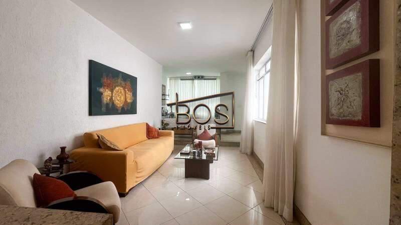 Casa, São Lucas, 7 Quartos, 3 Vagas, 1 Suíte