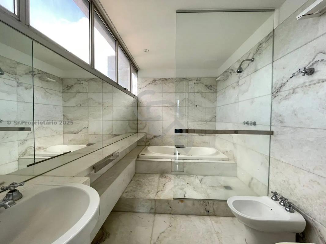 Cobertura, Savassi, 4 Quartos, 3 Vagas, 2 Suítes