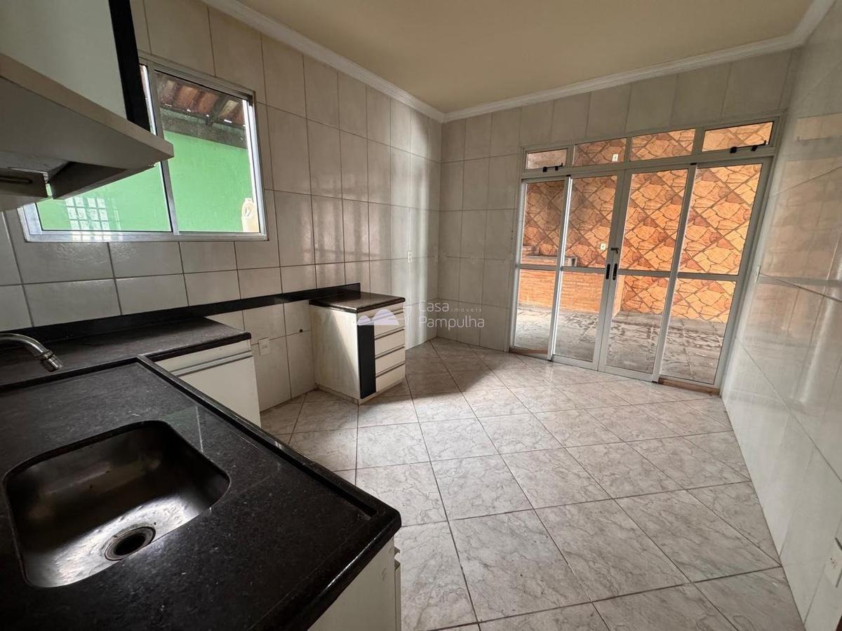 Casa, Piratininga (venda Nova), 3 Quartos, 6 Vagas, 1 Suíte