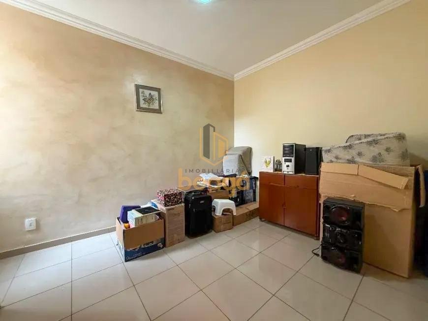 Casa, Caiçaras, 5 Quartos, 6 Vagas, 1 Suíte