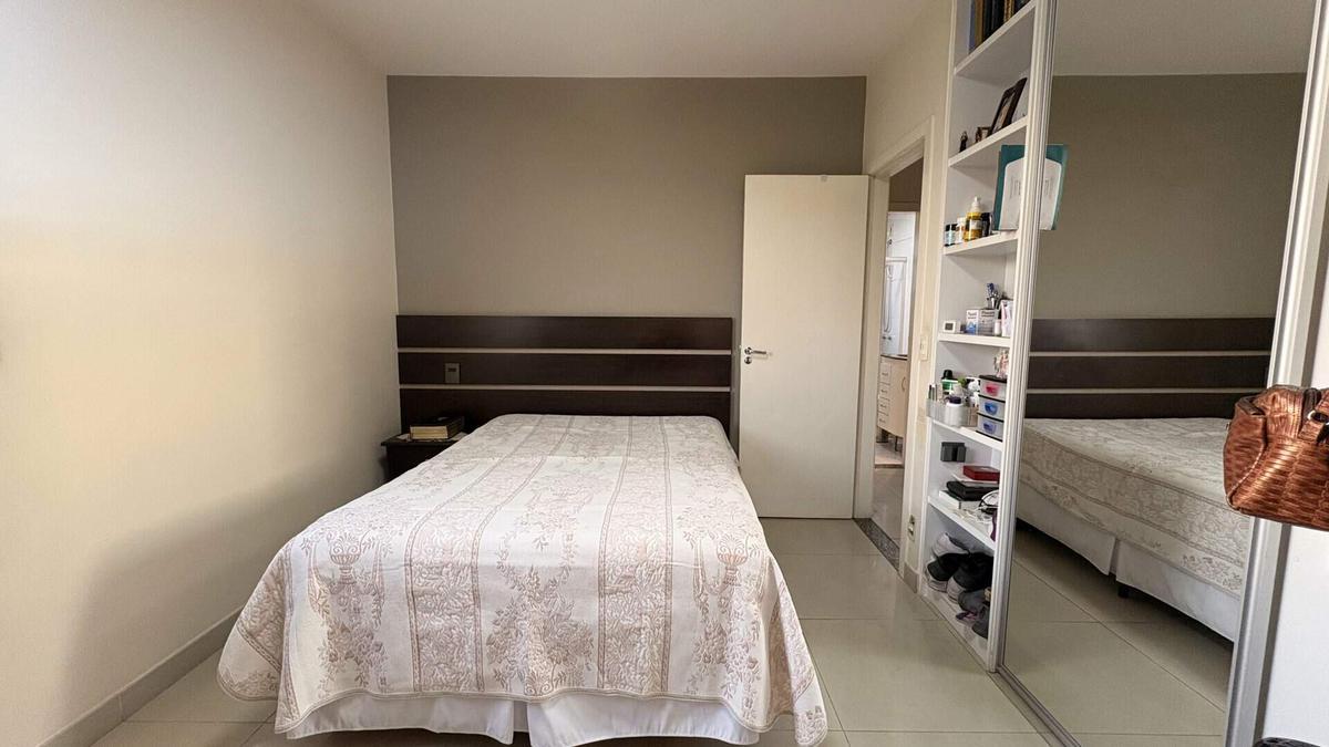 Apartamento, Estoril, 3 Quartos, 2 Vagas, 1 Suíte