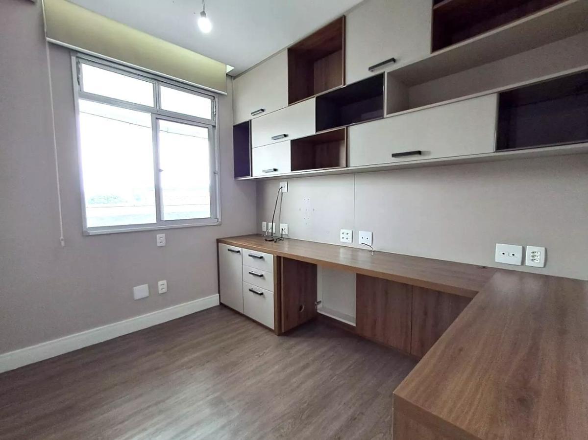 Apartamento, Sagrada Família, 4 Quartos, 2 Vagas, 1 Suíte