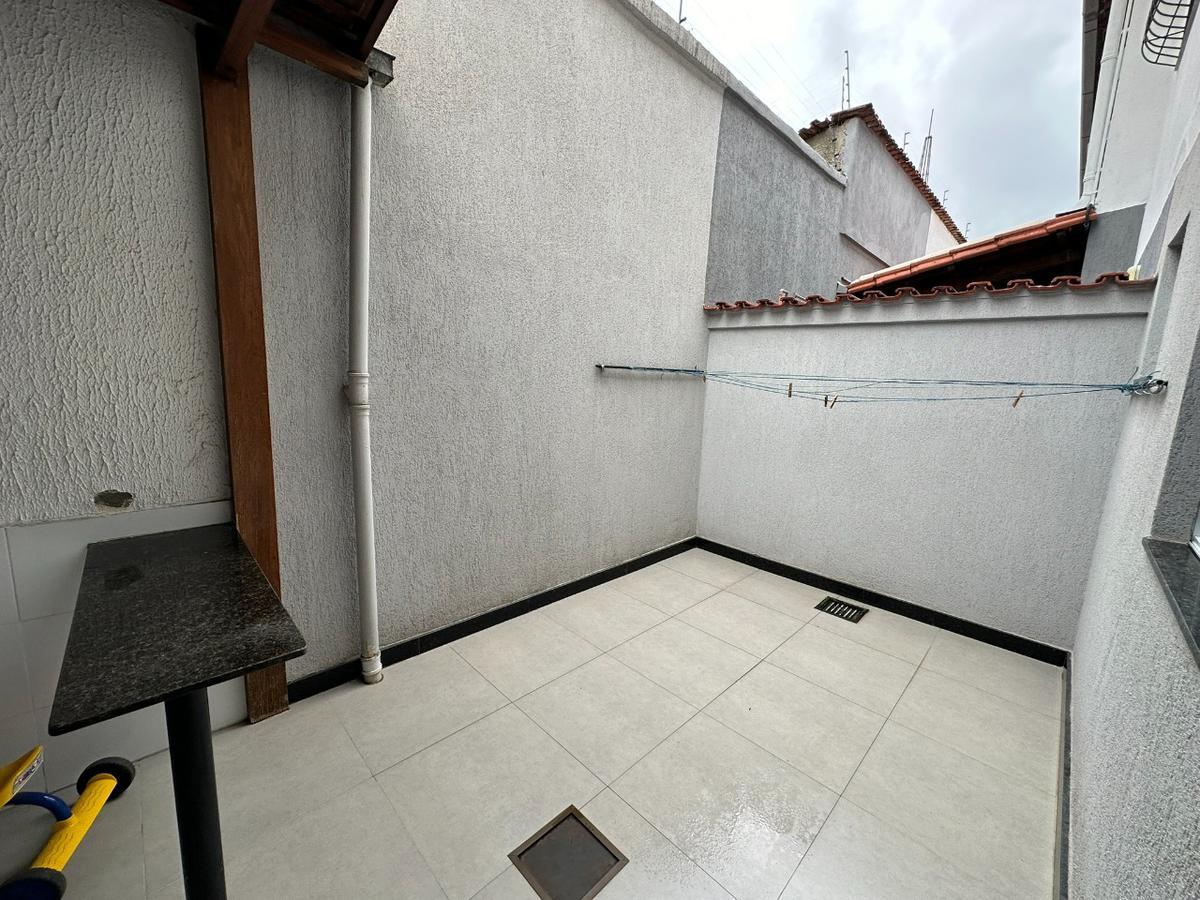 Casa, Santa Cruz, 3 Quartos, 1 Vaga, 1 Suíte