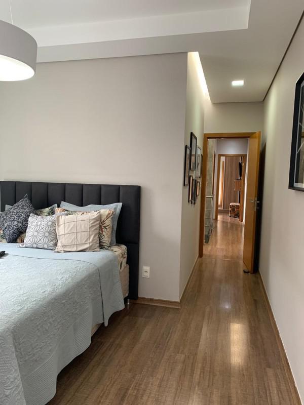 Casa, Cabral, 4 Quartos, 4 Vagas, 1 Suíte