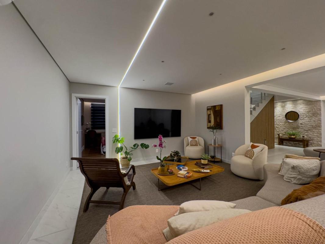 Casa, São Luiz (pampulha), 5 Quartos, 5 Vagas, 5 Suítes