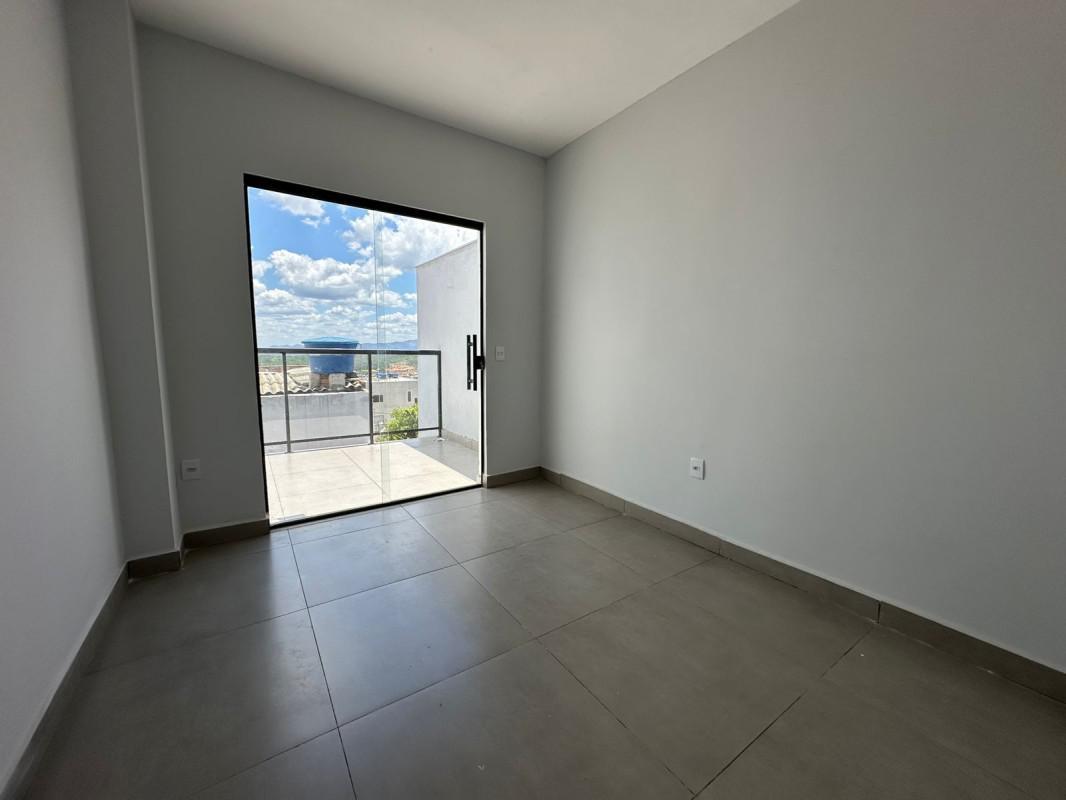 Casa, Jardim Casa Branca, 3 Quartos, 2 Vagas, 1 Suíte