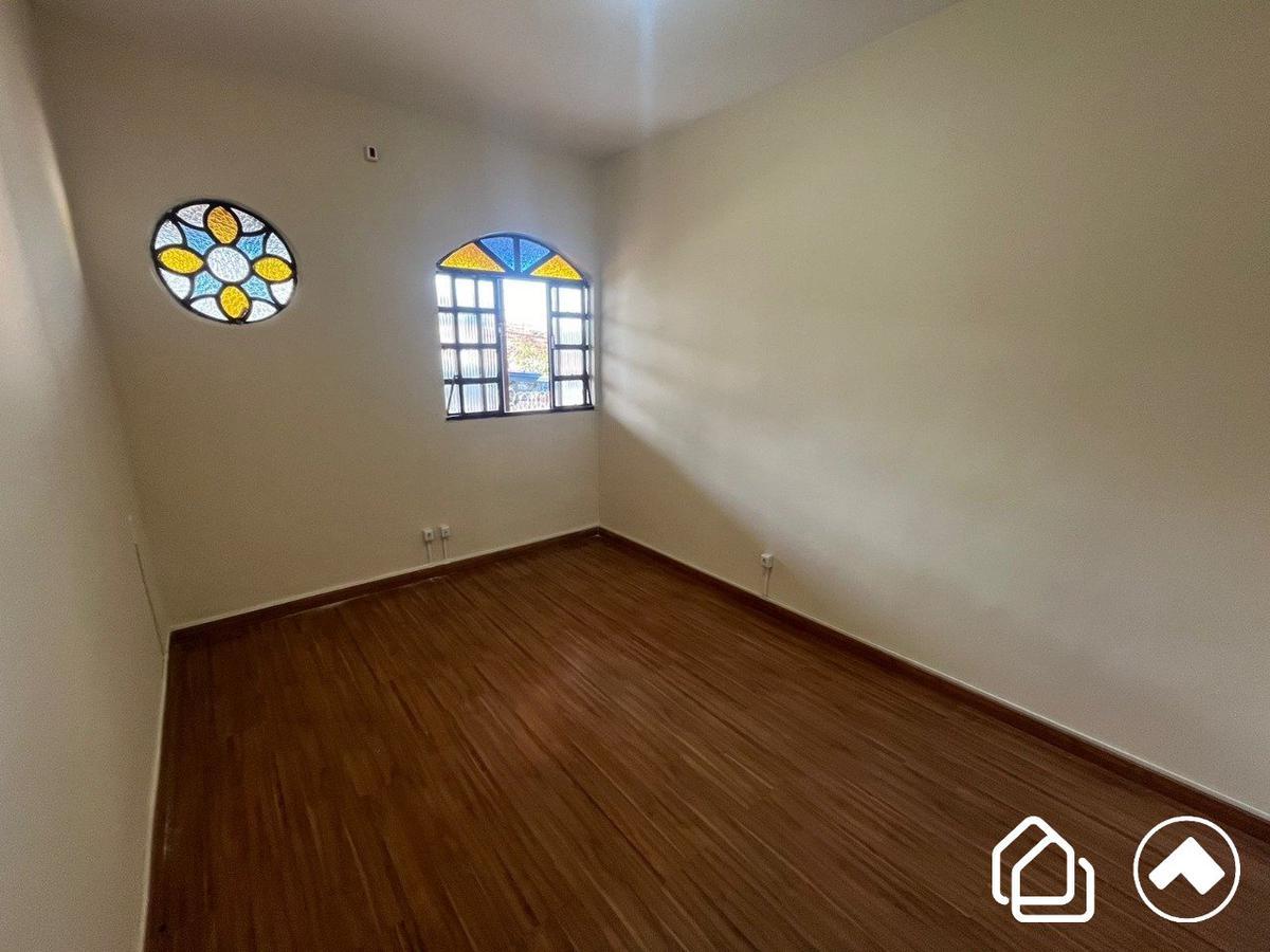 Casa, Palmeiras, 4 Quartos, 3 Vagas, 1 Suíte