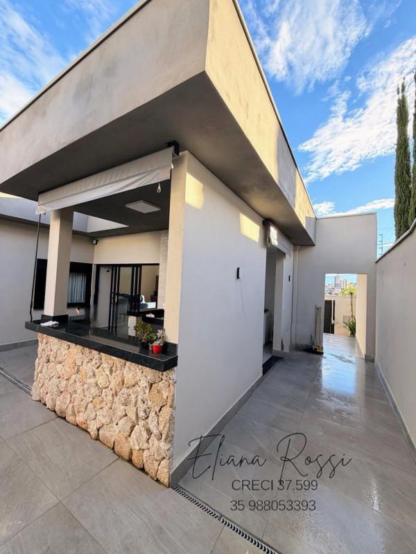 Casa, Campos Elíseos, 3 Quartos, 4 Vagas, 1 Suíte