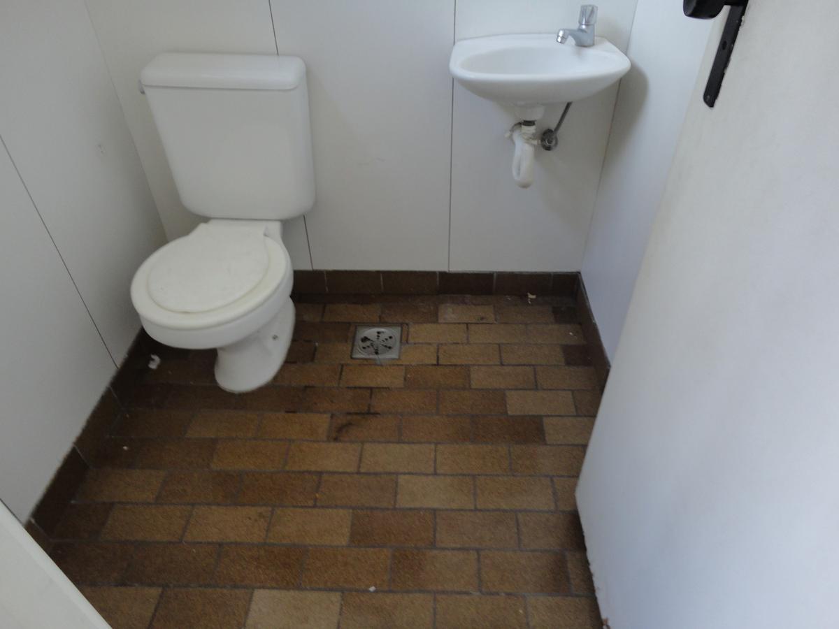 Sala, Barro Preto