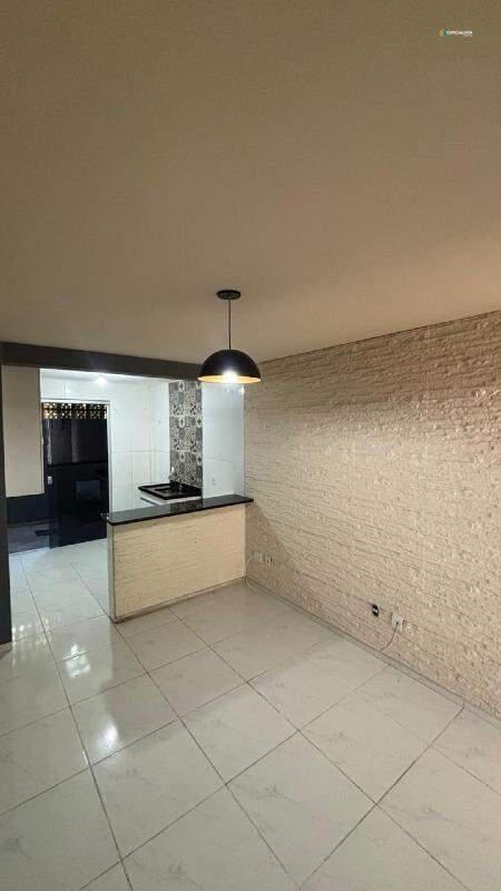 Casa, Novo Centro, 2 Quartos, 1 Vaga