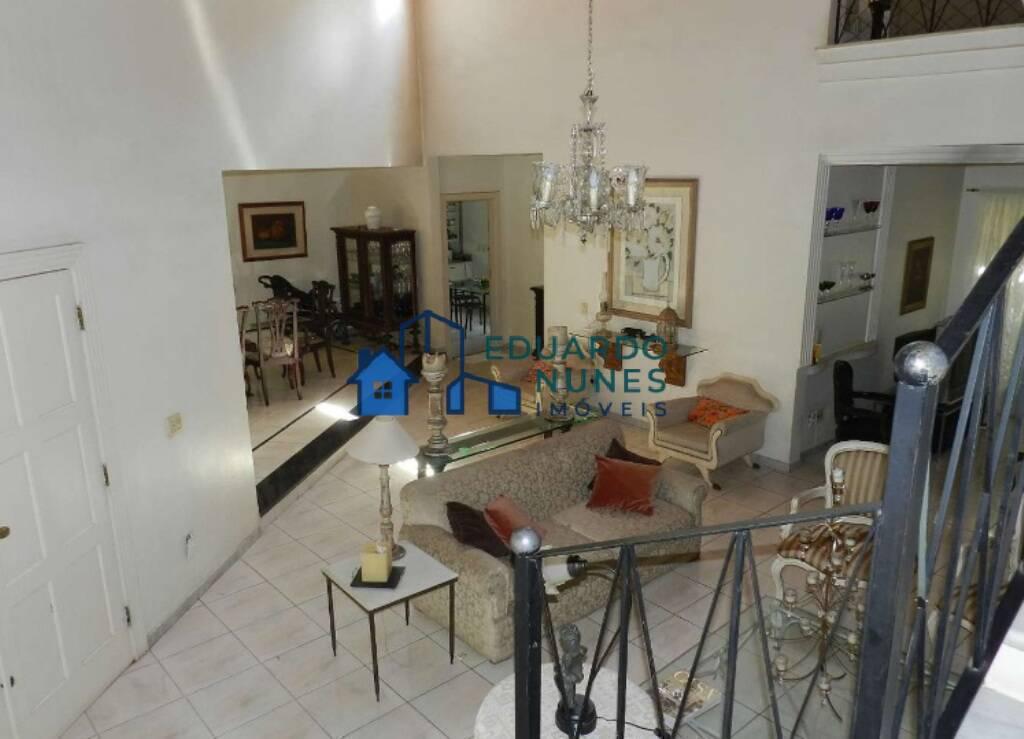 Casa, Santa Lúcia, 6 Quartos, 10 Vagas, 3 Suítes