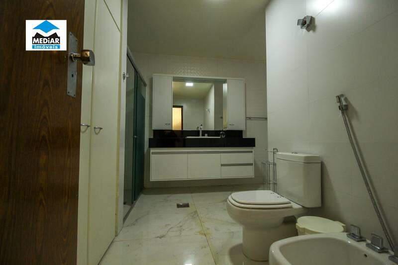 Apartamento, Funcionários, 4 Quartos, 2 Vagas, 1 Suíte