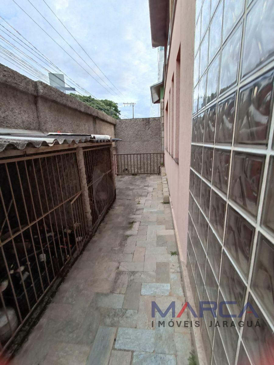 Casa, Fernão Dias, 0 Quarto, 0 Vaga